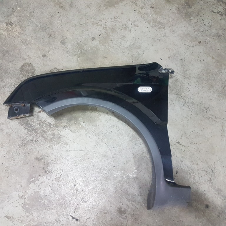 Aripa stanga fata Ford Fusion 2005 Hatchback 1.4 ,