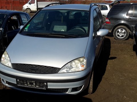 Aripa stanga fata Ford Galaxy 2002 hatchback 1.9