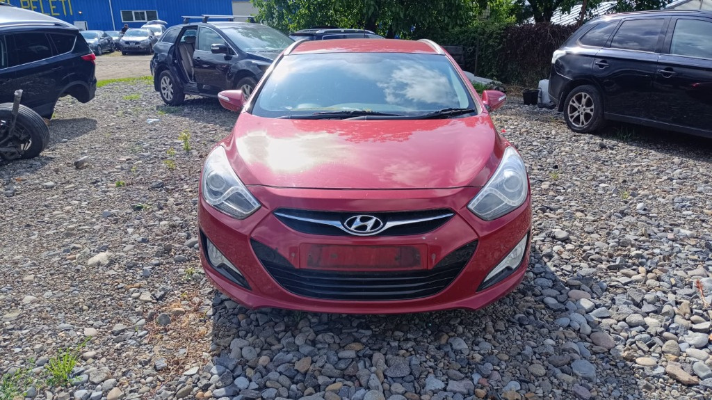 Aripa stanga fata Hyundai i40 2012 combi 1.7CRDI