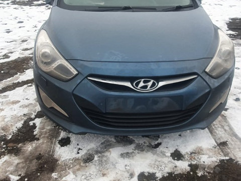 Aripa stanga fata Hyundai i40 2012 COMBI 1.7CRDI