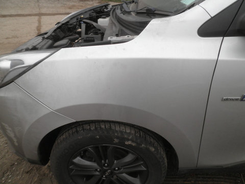 Aripa stanga fata Hyundai ix35 2015