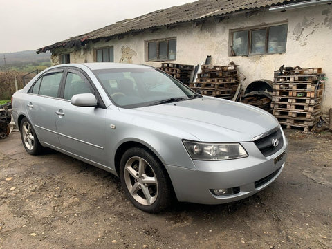 Aripa stanga fata Hyundai Sonata 2007 Berlina 2.0 CRDI