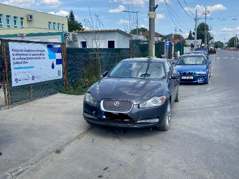 Aripa stanga fata Jaguar XF 2011 Limuzina 3.0