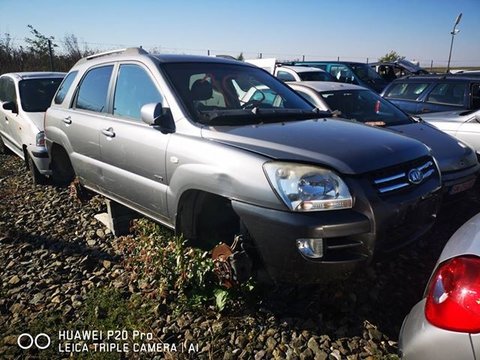 Aripa stanga fata Kia Sportage 2006 HATCHBACK 2.0 CRDI