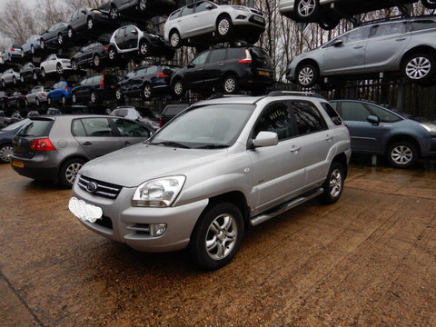 Aripa stanga fata Kia Sportage 2006 SUV 2.0 CRDI