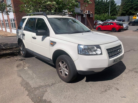 Aripa stanga fata Land Rover Freelander 2007 Suv 2.2 TD 4