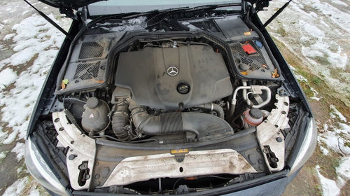 Aripa stanga fata Mercedes C-Class W205 