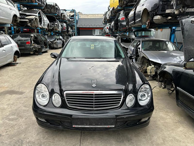 Aripa stanga fata Mercedes E-Class W211 2004 limuz