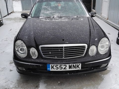 Aripa stanga fata Mercedes E-CLASS W211 2004 BERLINA E270 CDI