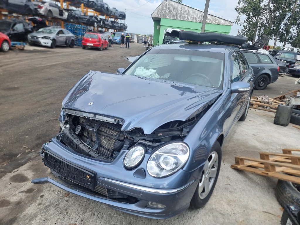 Aripa stanga fata Mercedes E-Class W211 2006 berli