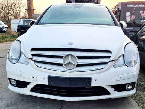 Aripa stanga fata Mercedes R-Class W251 2008 SEDAN R 251026 3,0 V6 DIESEL