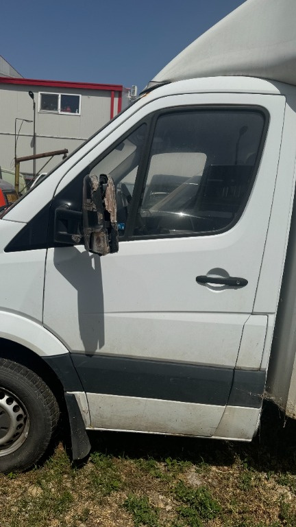 Aripa stanga fata Mercedes Sprinter 906 