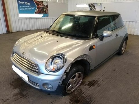 Aripa stanga fata Mini One 2009 Hatchback 1.4