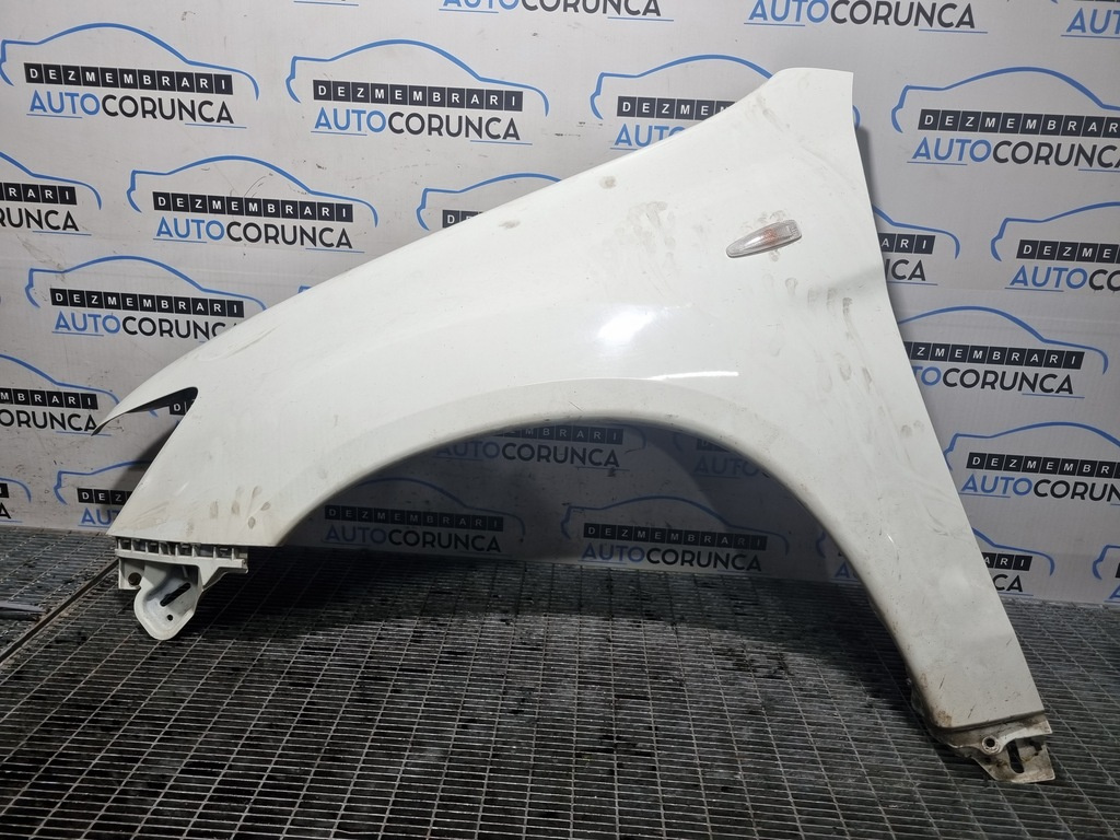 Aripa Stanga Fata Mitsubishi ASX 2010 - 2012 4 Usi