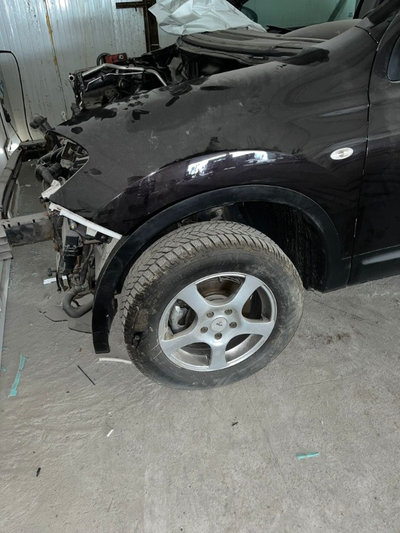 Aripa stanga fata Nissan Qashqai 2013 SUV 1.6 dies