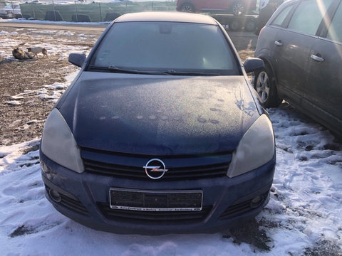 Aripa stanga fata Opel Astra H 2004 Hatchback 1.7