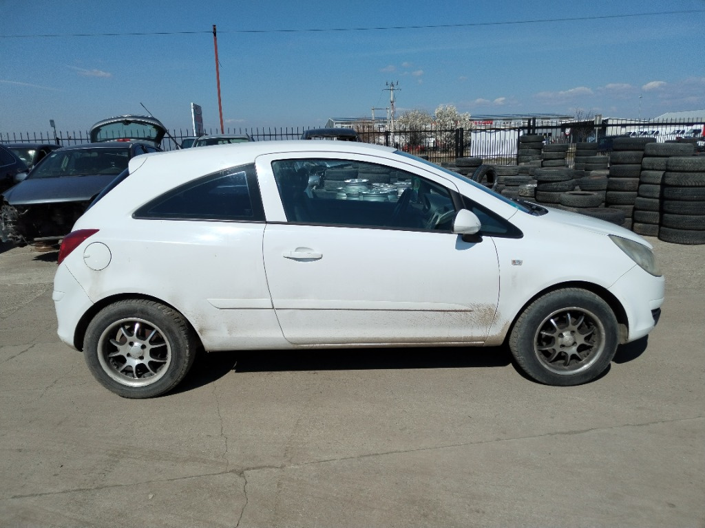Aripa stanga fata Opel Corsa D 2007 1.3 Diesel Z13DTJ 55KW/75CP