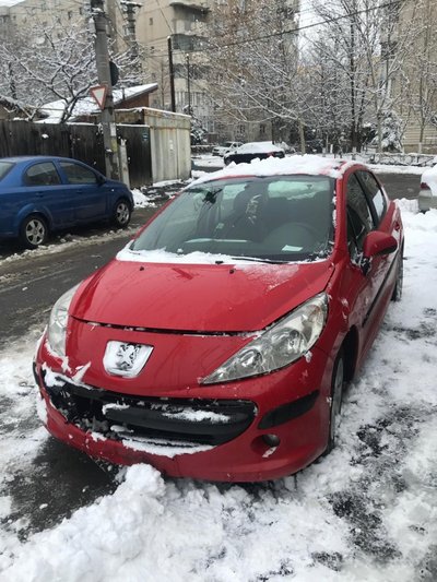 Aripa stanga fata Peugeot 207 2008 hatchback 1.4