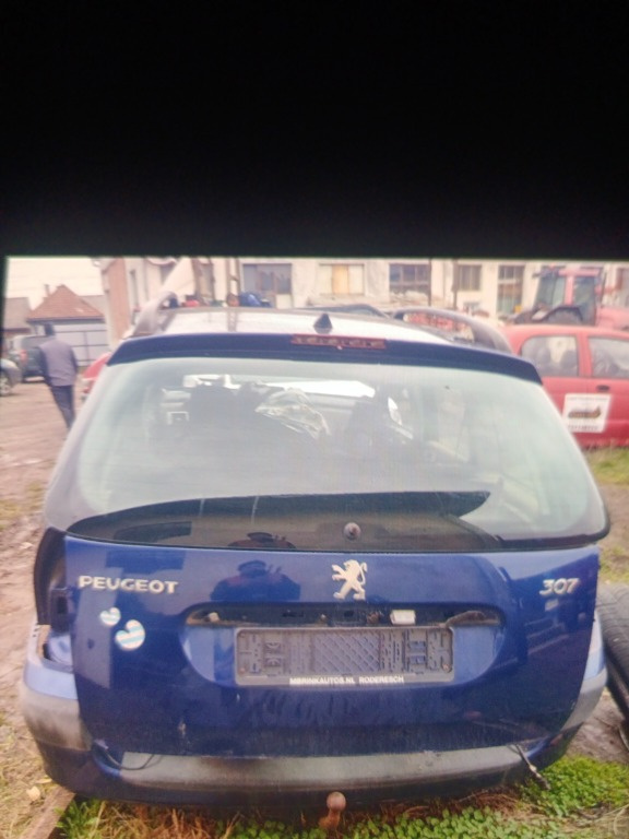 Aripa stanga fata Peugeot 307 2007 Break 16 16v