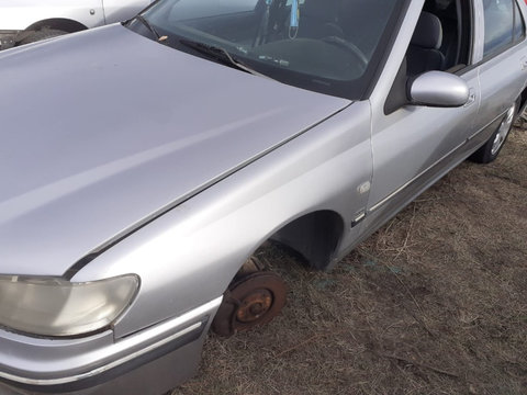 Aripa stanga fata Peugeot 406 2000 2.0 Benzina RHZ 80KW