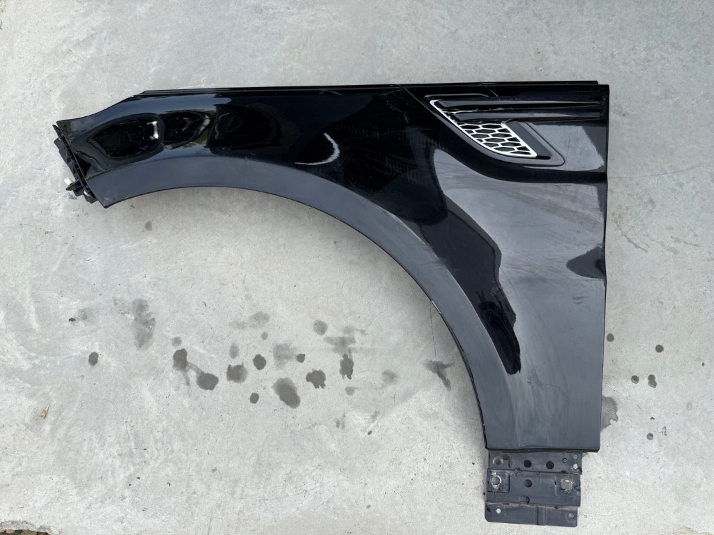Aripa stanga fata Range Rover Sport L494 2013-2022 DK62-16145-AA