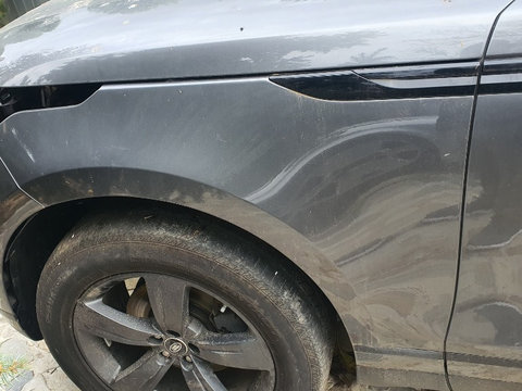 Aripa stanga fata Range Rover Velar 2019