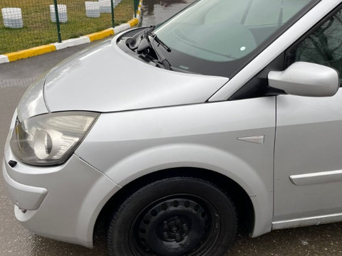 Aripa stanga fata Renault Grand Scenic 2008 Monovolum 2.0