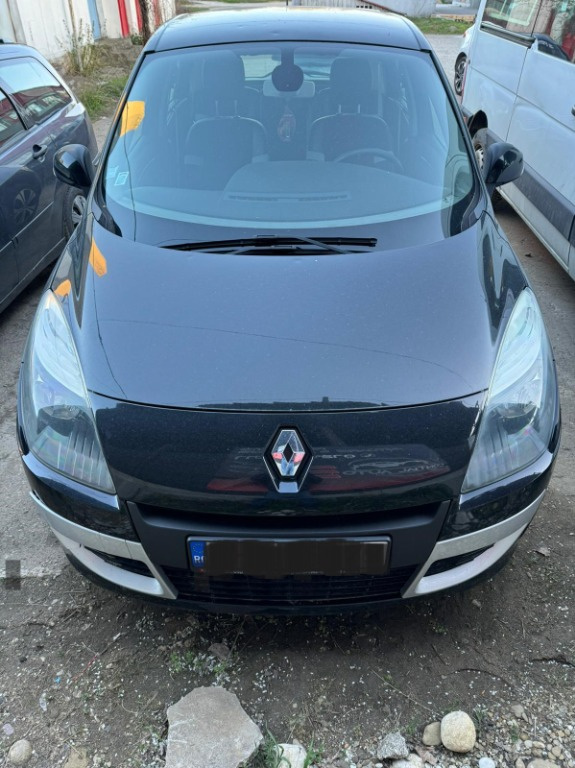 Aripa stanga fata Renault Grand Scenic 2013 muv 1.