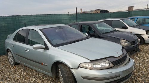 Aripa stanga fata Renault Laguna 2 2001 