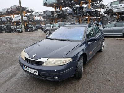 Aripa stanga fata Renault Laguna 2 2004 berlina 2.