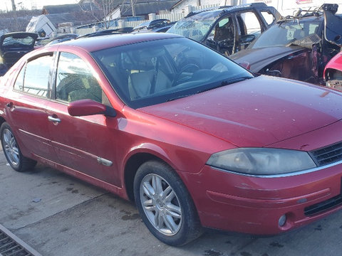 Aripa stanga fata Renault Laguna 3 2005 BERLINĂ 2.0B