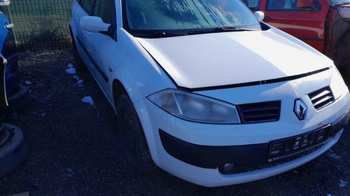 Aripa stanga fata Renault Megane 2 2004 