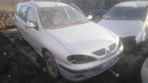 Aripa stanga fata Renault Megane 2002 Co