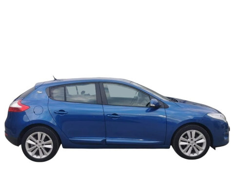 Aripa stanga fata Renault Megane 3 2011 Hatchback 1.6