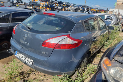 Aripa stanga fata Renault Megane 3 2014 HatchBack 