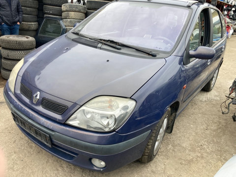 Aripa stanga fata Renault Scenic 2002 Monovolum 1.9 dCi