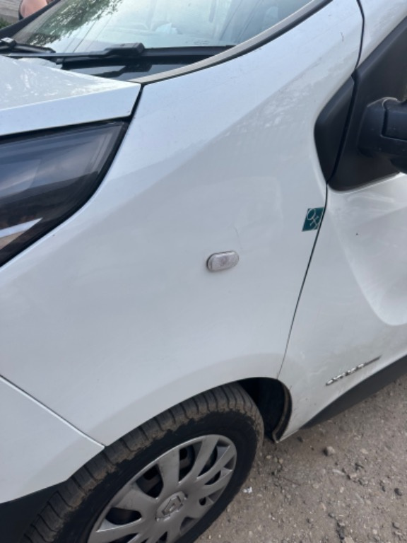 Aripa stanga fata Renault Trafic 3 14-22