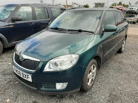 Aripa stanga fata Skoda Fabia 2 2008 Break 1.4 TDI