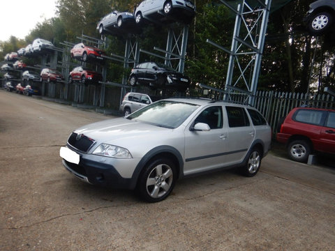 Aripa stanga fata Skoda Octavia 2 2007 COMBI SCOUT 2.0 TDI BMM