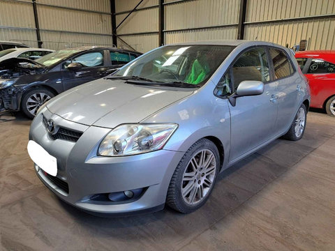 Aripa stanga fata Toyota Auris 2008 HATCHBACK 1.6 i 1ZRFE