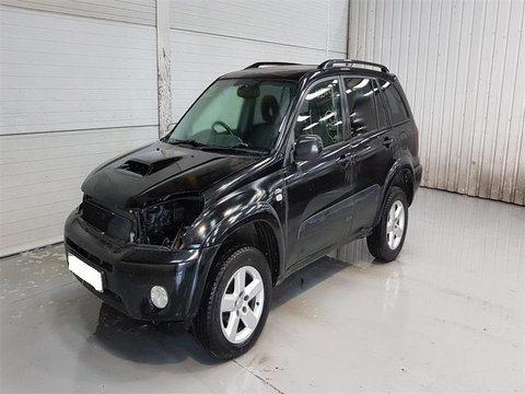 Aripa stanga fata Toyota RAV 4 2005 SUV 2.0 D