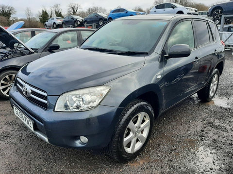 Aripa stanga fata Toyota RAV 4 2008 SUV 2.2 TDI