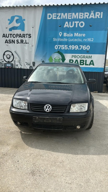 Aripa stanga fata Volkswagen Bora 2003 BERLINA 1.9