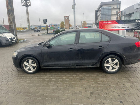 Aripa stanga fata Volkswagen Jetta 2011 SEDAN 2.0 TDI CFFB