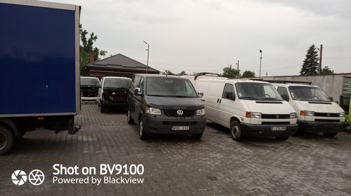 Aripa stanga fata Volkswagen T5 2005 Tra