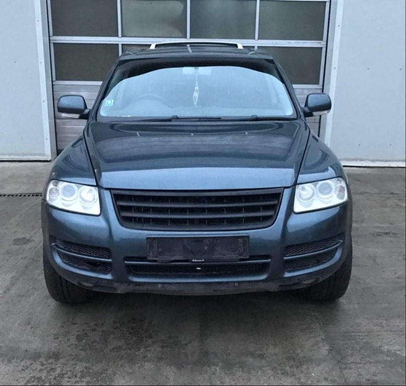 Aripa stanga fata Volkswagen Touareg 7L 2007 JEEP 2.5 TDI