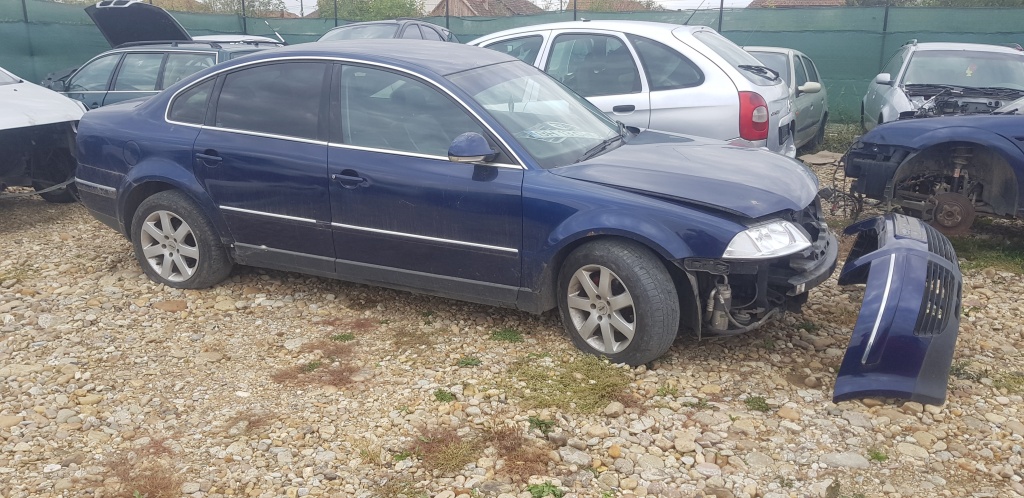 Aripa stanga fata VW Passat B5 2004 Berl