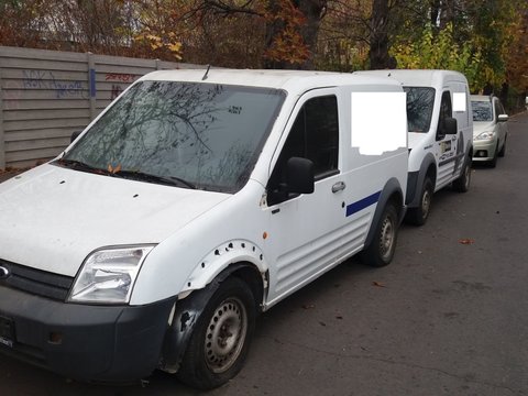 Aripa stanga ford transit connect an 2008