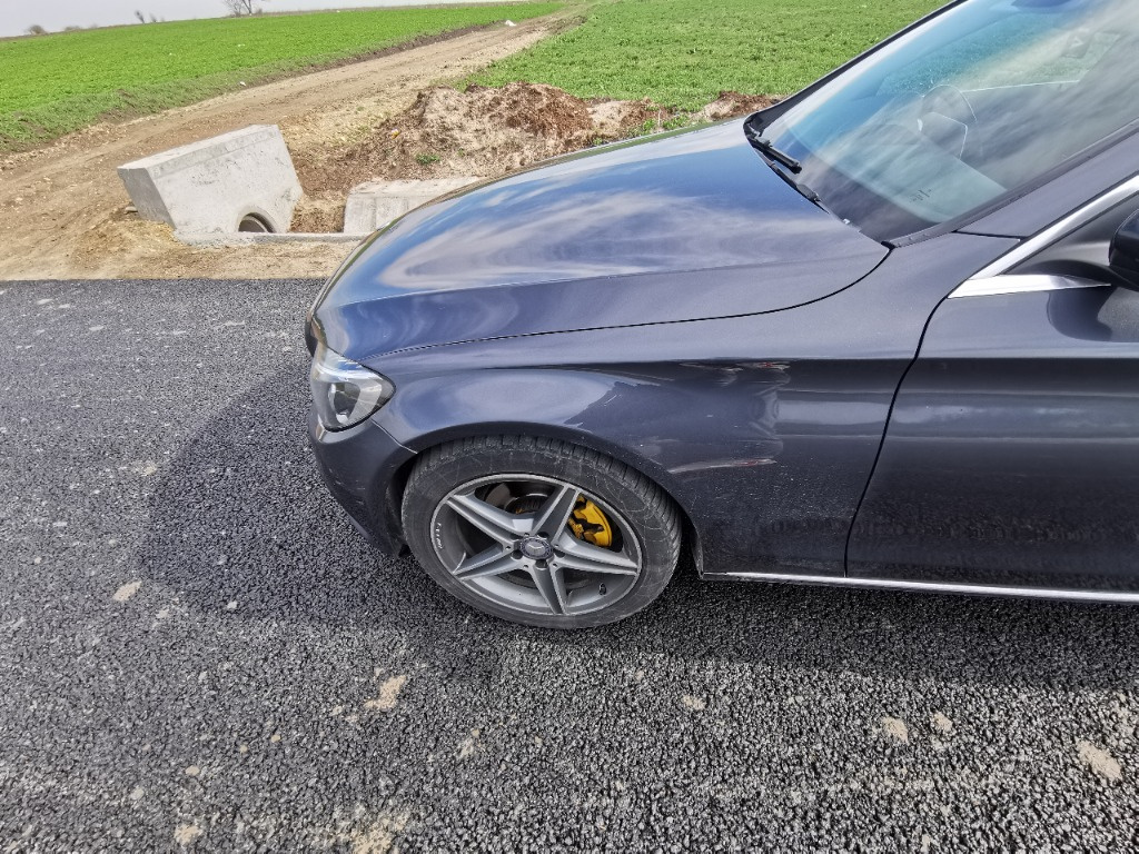 Aripa stanga Mercedes c220 cdi w205