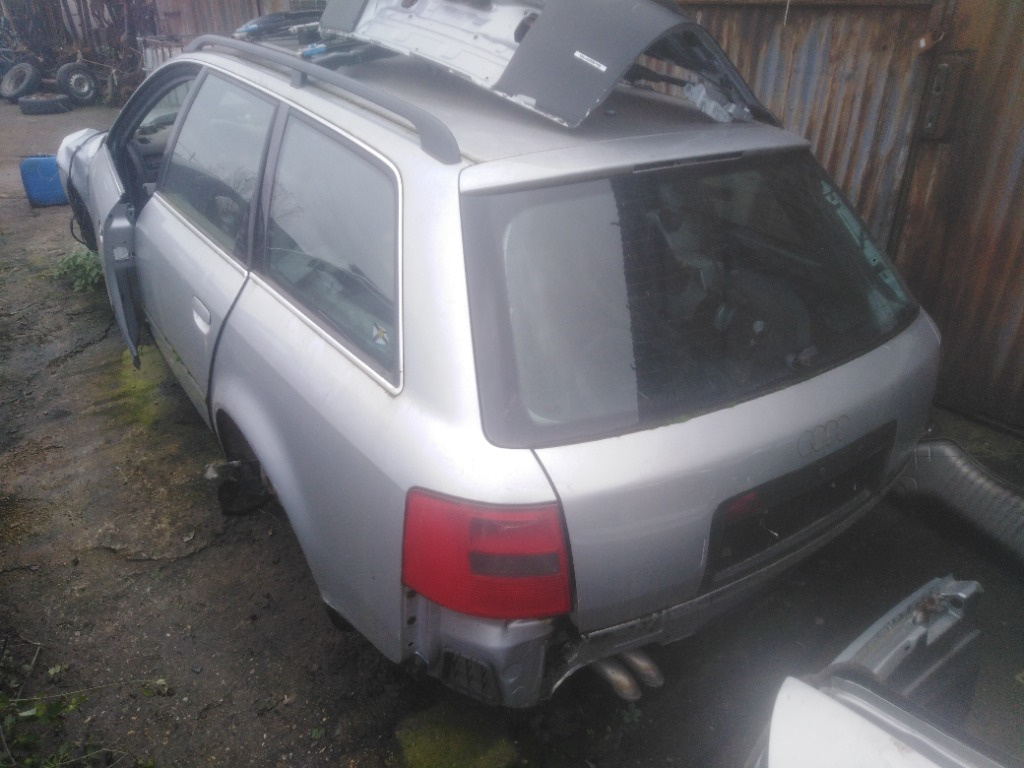 Aripa stanga spate Audi A6 C5 2001 Combi